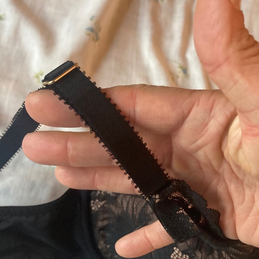 Padma Black Lace Bra - Picture 12 of 16